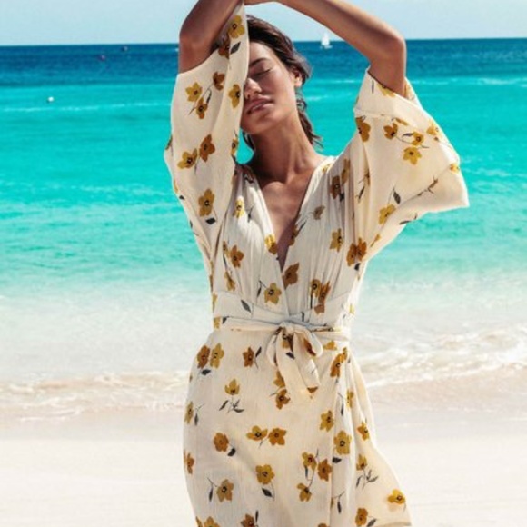 Billabong Plunging Mini Dress NWT - Picture 2 of 4